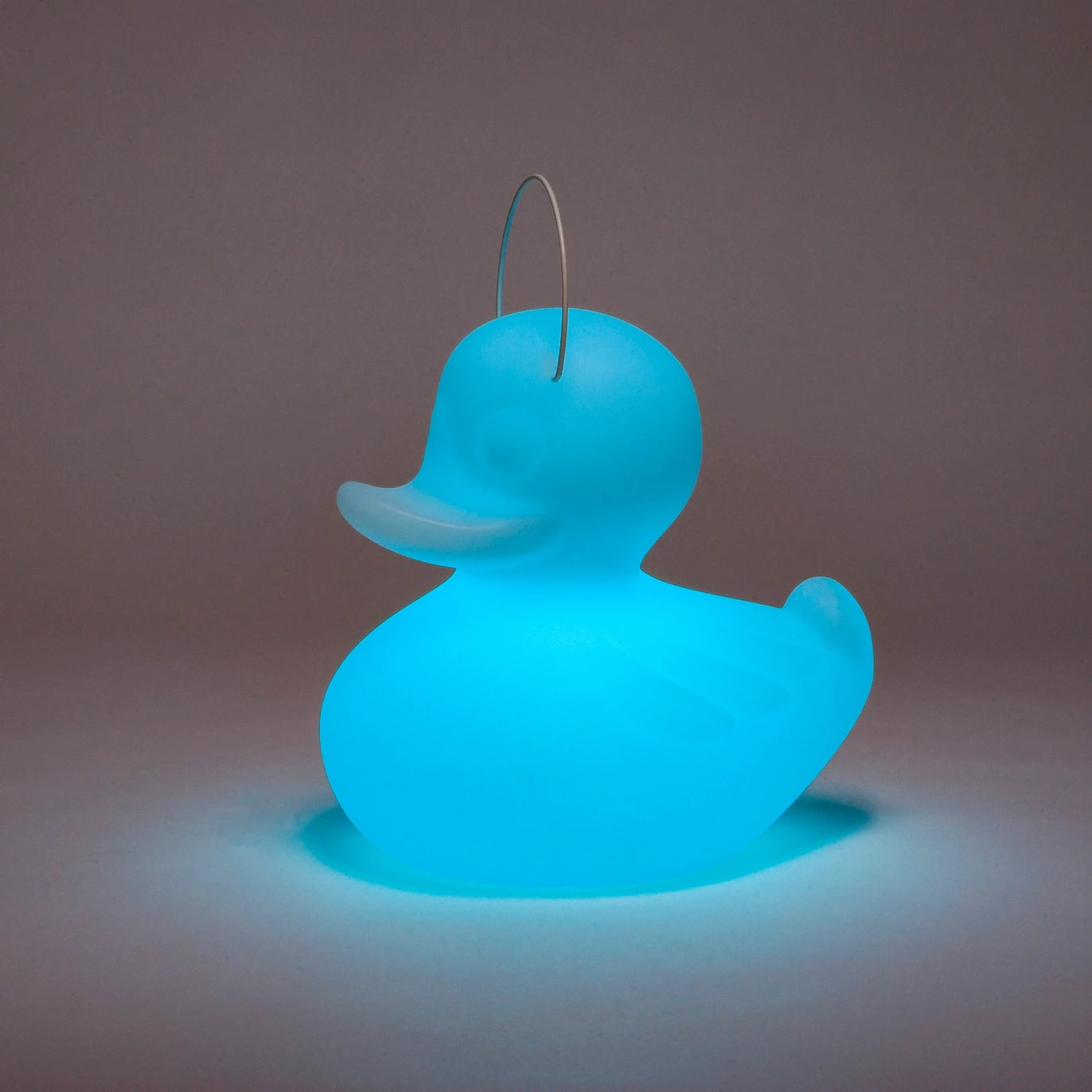 Lampka basenowa LED bezprzewodowa w kształcie kaczki 31cm — Small Duck Lamp