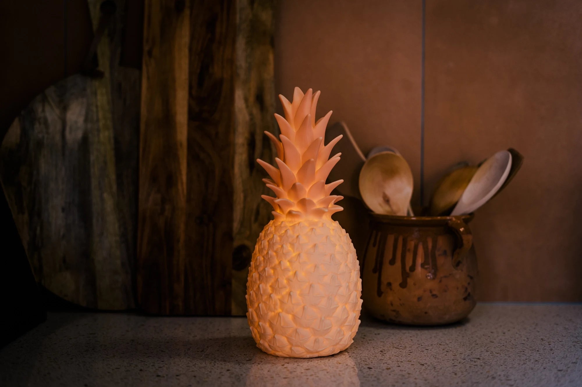 Lampa Dekoracyjna LED do wnętrz i przestrzeni outdoor  – Piña Colada Lamp