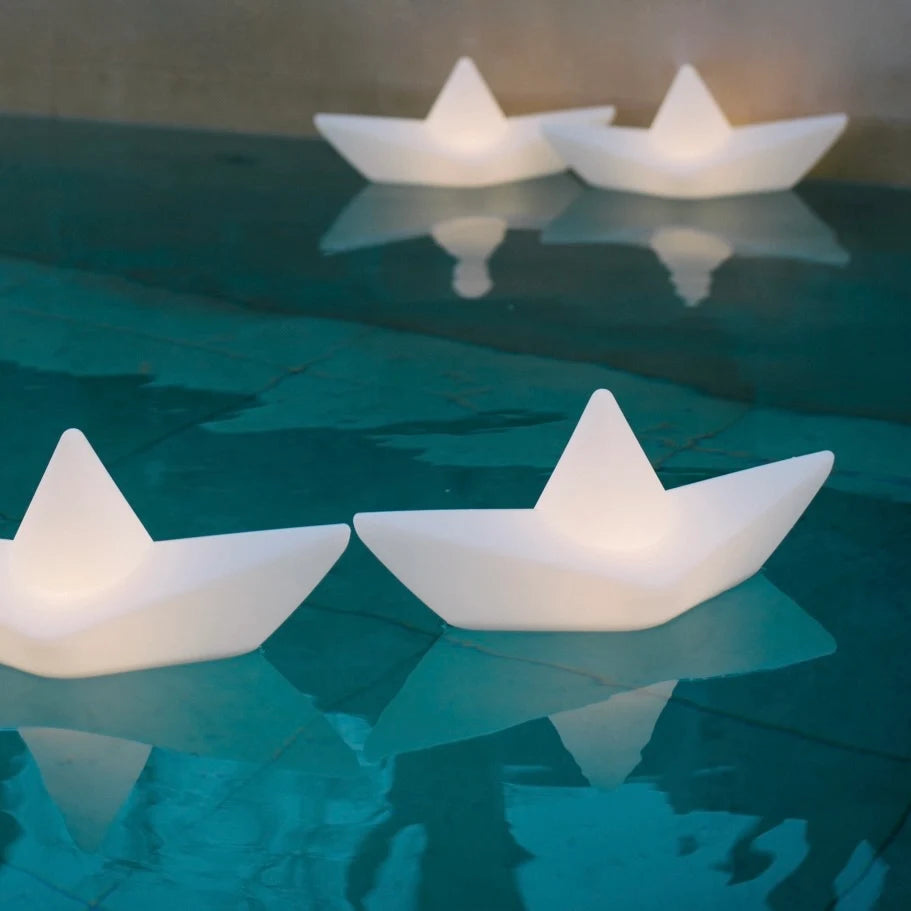 Lampa pływająca do basenu, ogrodu i wnętrz LED akumulatorowa 51cm – Boat Lamp